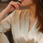 Luxury Fashion Red Zircon Heart Shaped Pendant Necklace for Women 2023 New Exquisite Jewelry Necklace Accessories Wholesale Gift