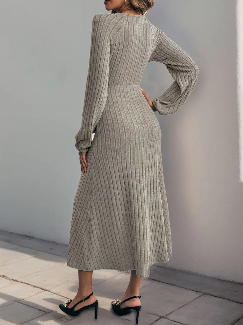 V-neck solid color button tied A-list knitted dress